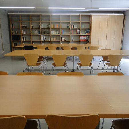 Residencia Universitaria Sant Joan Hotel Реус Екстериор снимка