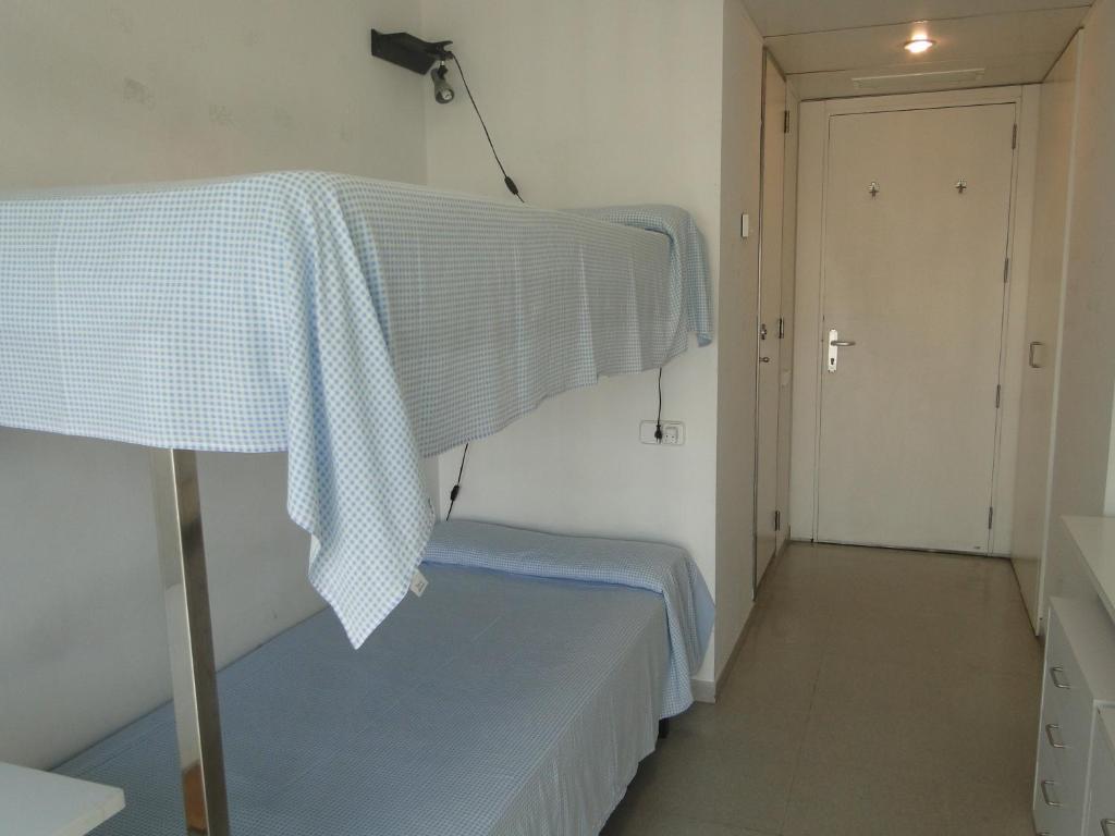Residencia Universitaria Sant Joan Hotel Реус Стая снимка